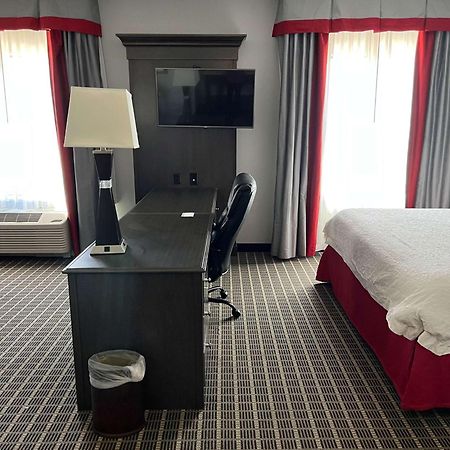 Quality Inn & Suites Pearsall Екстериор снимка